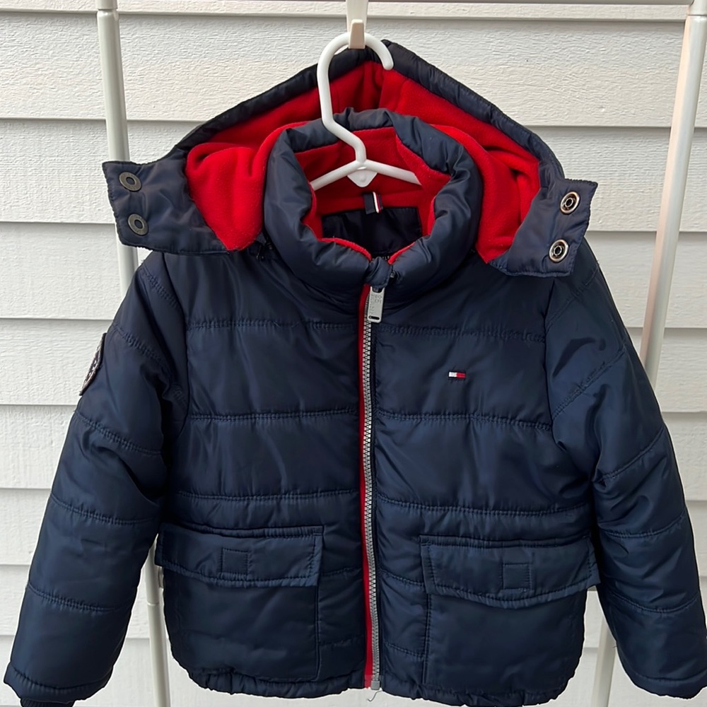 Tommy Hilfiger boys navy puffer jacket. Size 4.
